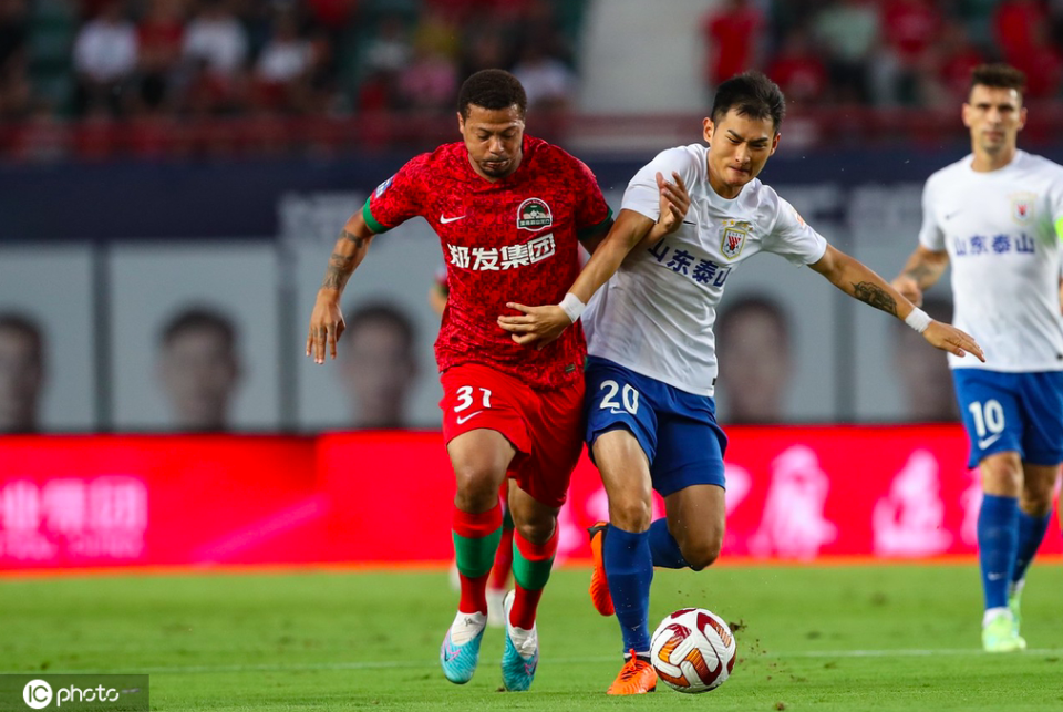 爱游戏官方网站-赛地聚焦：中超赛后热度飙升，马德里竞技绝杀压哨，更衣室稳定，年轻球员得到机会的简单介绍